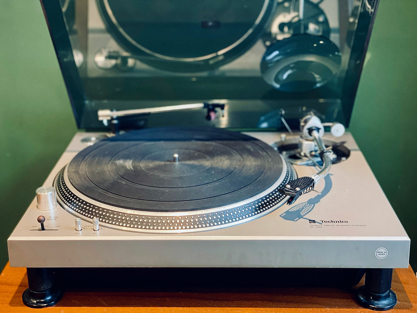 Technics SL120 w/ SME 3009 2 tonearm
